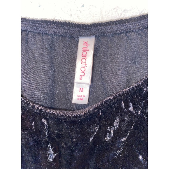 Off the shoulder black velvet bodysuit size M - Picture 3 of 3